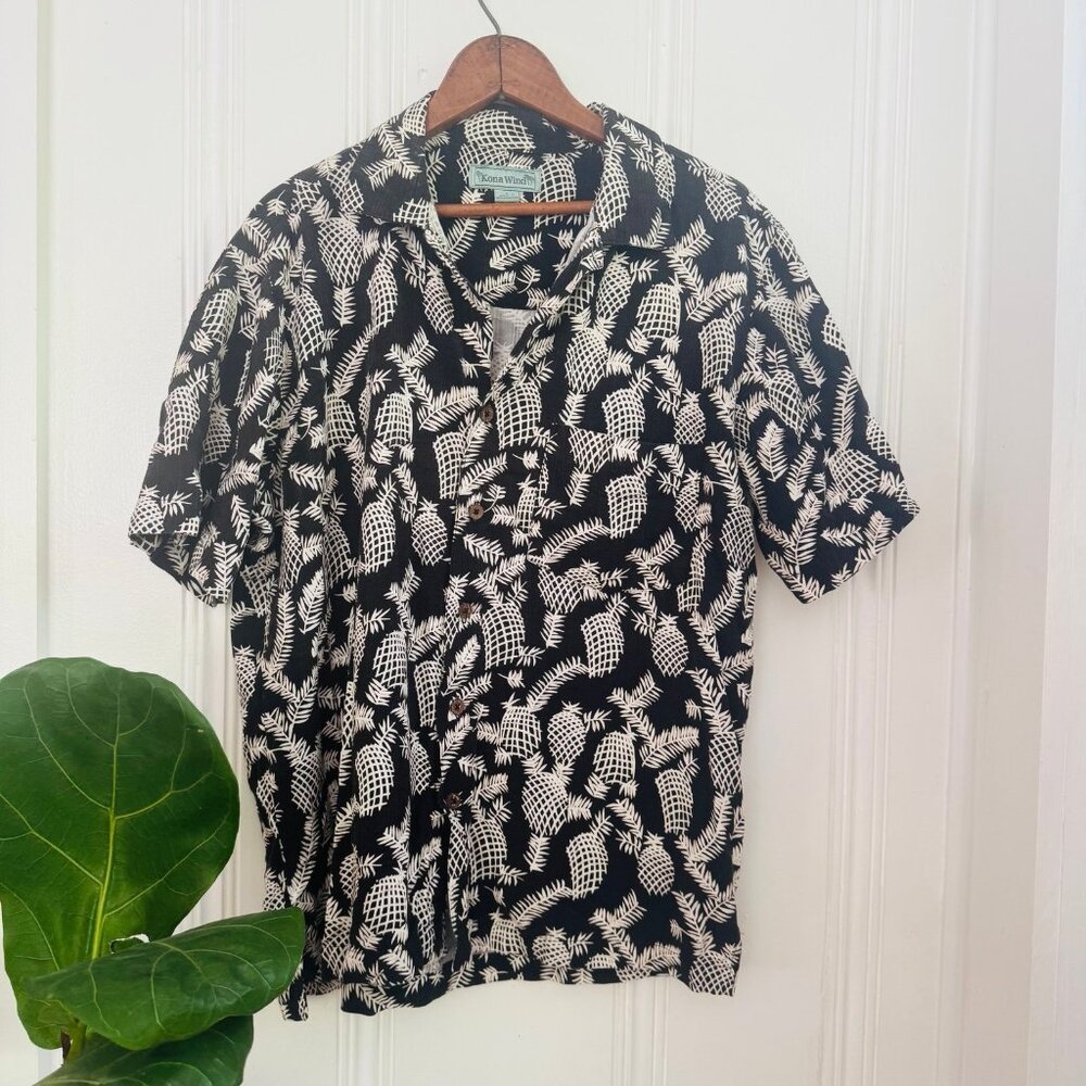Kona Wind Men's Hawaiian Shirt Size S Made in Madagasagar